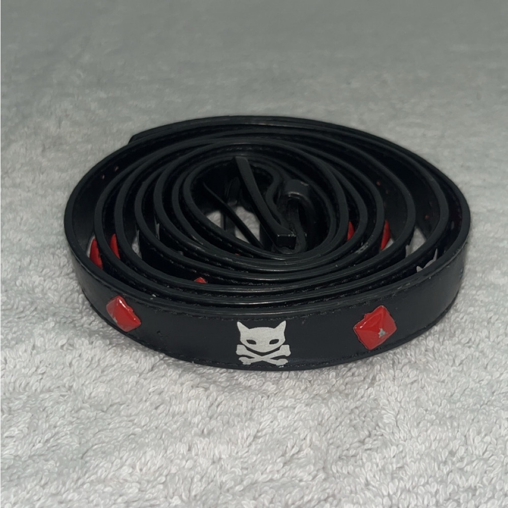 “Emily the Strange” multi-wear belt